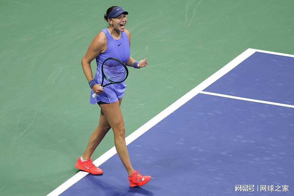 女单决赛前瞻：失误数量成萨巴获胜关键，阿尼西莫娃发球占优势