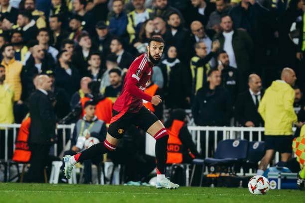 开云体育入口-让马兹拉维打前腰，滕哈赫是怎么想的？