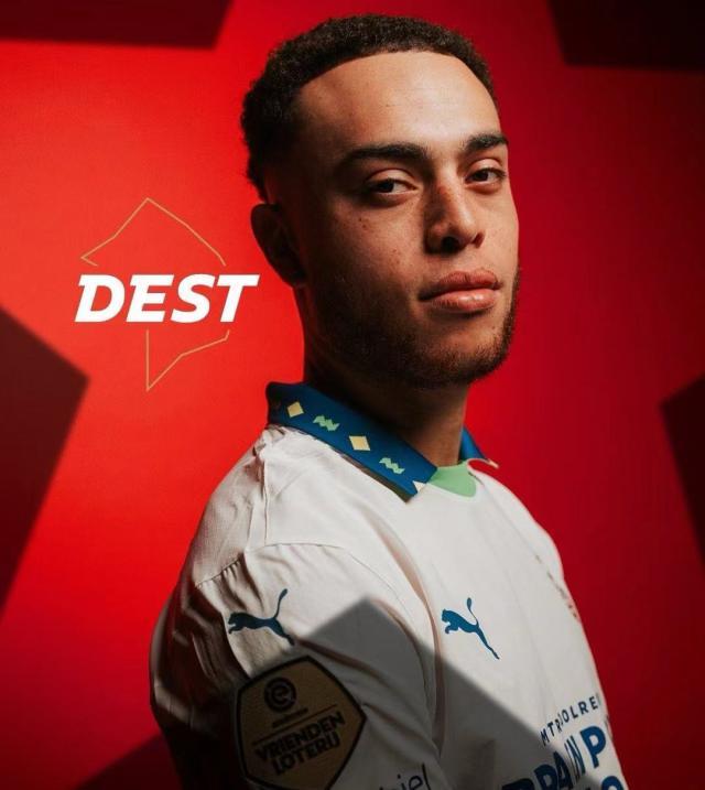 开云官网-【早报】东道主高歌猛进，卫冕冠军黯然回家