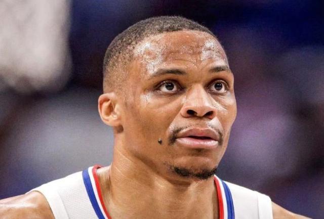 开云官网-【早报】东道主高歌猛进，卫冕冠军黯然回家