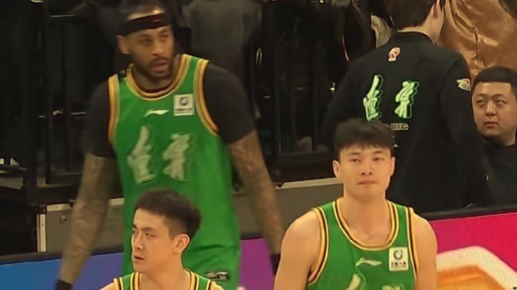 开云-赵继伟6+4+5+1!哈维11+3,布罗金顿5+1,鄢手骐0分,辽篮领先6分